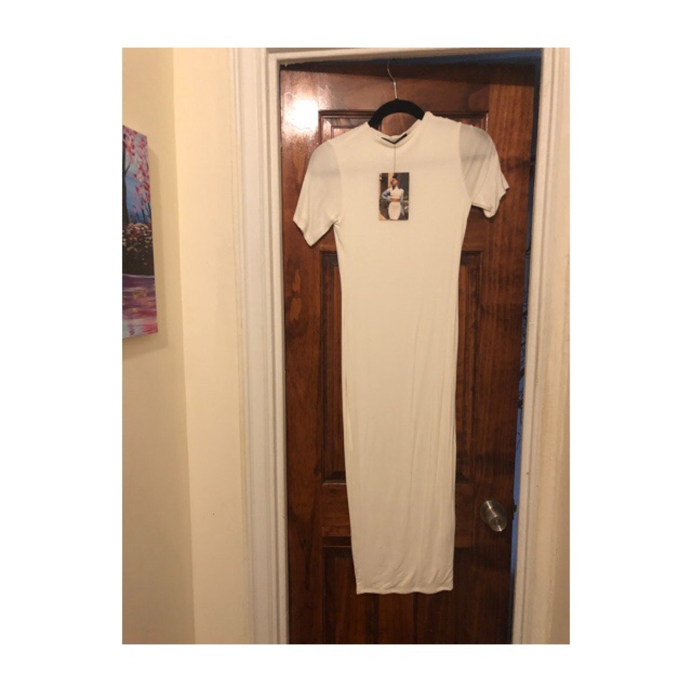 White naked wardrobe MIDI T dress NWT medium
